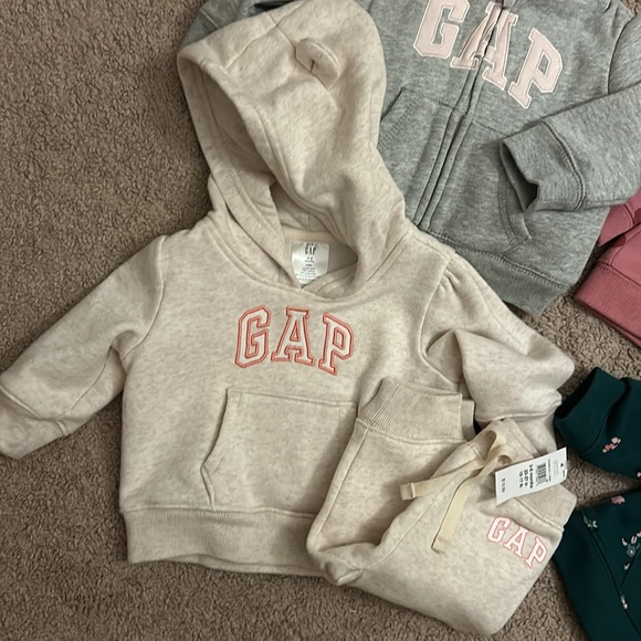 Baby gap bundle - Picture 2 of 5
